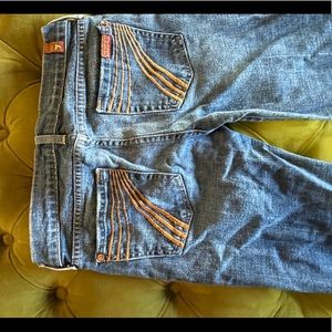 Women 7 for All Mankind Dojo Jean size 25 inseam 30.5”